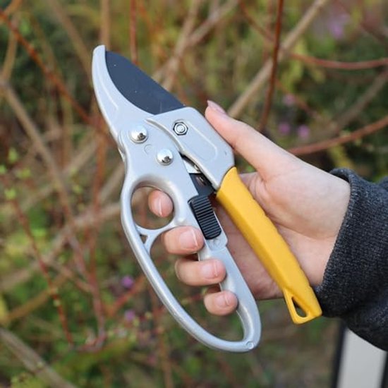 1 stuk - snoeischaar voor tuin - Zwart‑rode handbeschermende uitvoering - SK5 meskop - Krachtenbesparend en handbeschermend - Geschikt voor het snoeien van dikke takken en fruitbomen in de buiten‑tuin