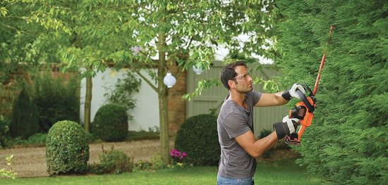 Accu-heggenschaar met antiblokkeerfunctie - 45 cm zaagblad - 18 V - 18 mm snijdikte - Hoog bedieningscomfort van Bosch