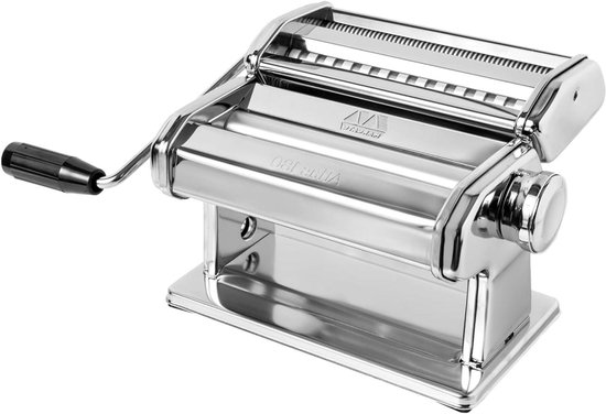 Atlas 180 Classic Manual Pasta Machine for Pasta Sheets Chrome Plated Steel Silver van Atlas