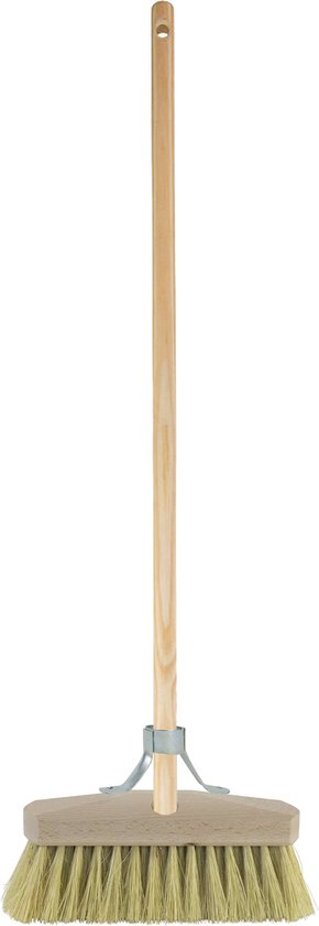 Betra Buitenbezem - FSC hout - natuurvezel - 23 x 150 cm - tuinbezem/schrobborstel van Betra