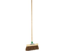 Betra Buitenbezem - FSC hout - natuurvezel - 30 x 140 cm tuinbezem van Betra