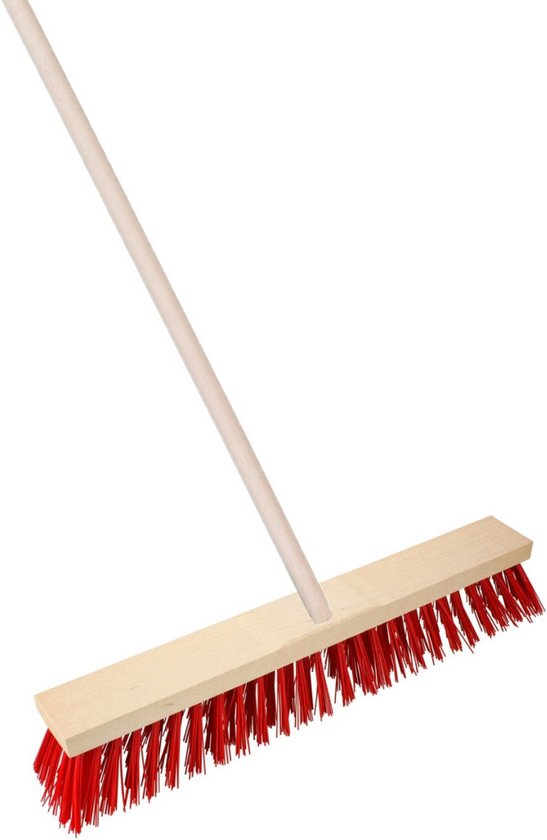 Brumag Straatbezem Elaston voor buiten - Kop 60 cm met extra veel vezels - rood - Houten steel 120 cm van Brumag