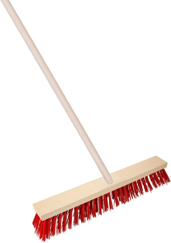 Brumag Straatbezem Elaston voor buiten - Kop 60 cm met extra veel vezels - rood - Houten steel 130 cm van Brumag