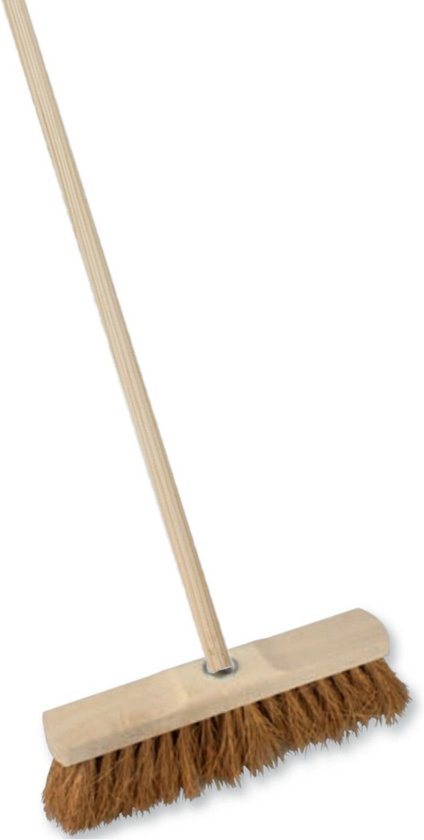 Buemag Straatbezem Cocos voor buiten - Kop 29 cm - bruin - Houten steel 140 cm - schroefdraad van Buemag