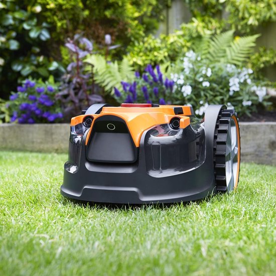 Draadloze Robot Grasmaaier voor Tuinen tot 150 m² met Obstakelvermijding, Zelfrijdend, Instelbare Maaibreedte 20-60 mm, Geluidsarm, Spot Cut Functie, Inclusief Verwisselbare Accu van Merkloos	