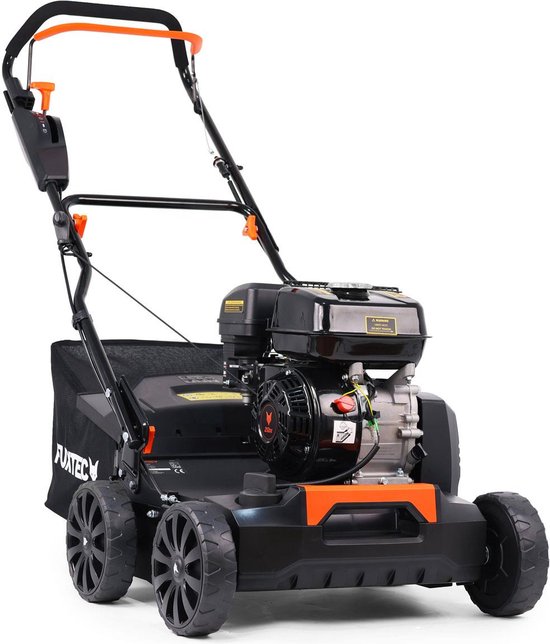 FUXTEC Verticuteermachine benzine 3-in-1 - Gazonbeluchter - FX-BV240 van FUXTEC