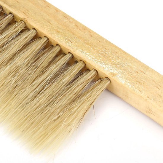 Gereedschap met zachte borstel voor bijenkorf - Met houten handvat - Roestvrijstalen J-haak framehef - Schraper en griphouder - Essentiële imkeruitrusting