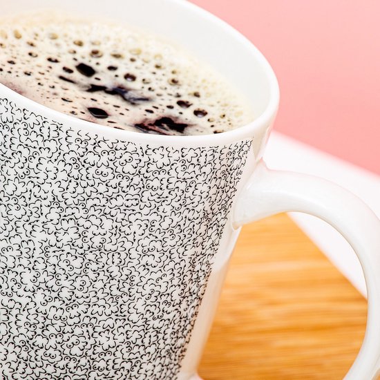 Gift Republic Itty Bitty Titty Mok van Gift Republic