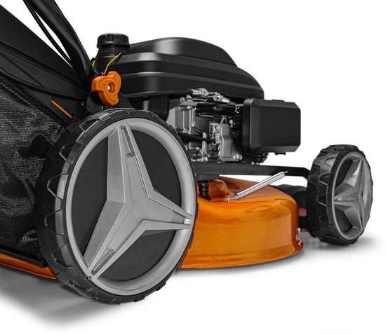 Grasmaaier – Robotmaaier – Accu grasmaaier – Zitmaaier – Zelfrijdend – 225cc Benzinemotor – 51 cm Maaibreedte van Merkloos	