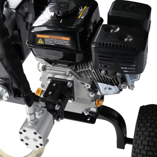 Houtklover 12 ton met benzinemotor van Merkloos	