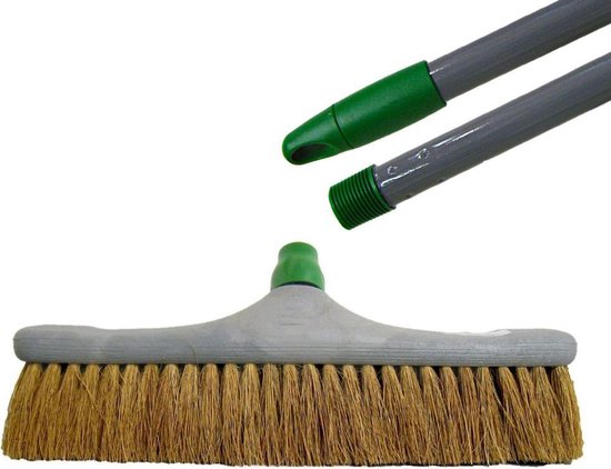 Kokos bezem voor binnen of buiten met bezemsteel (bezem met steel en ophangoog) 40 cm van GARDEN FRIENDS.