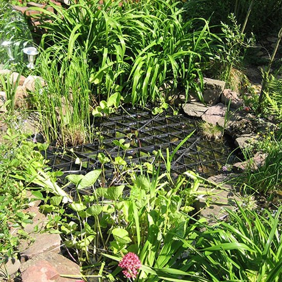 LATRAT 20 stuks combineerbare drijvende vijverbeschermingsnetten, vijverafdekkingsnet, vijver, visbescherming, vijverrooster, vijverafdekking, bladnet, vogelnet, vangnet van Merkloos	