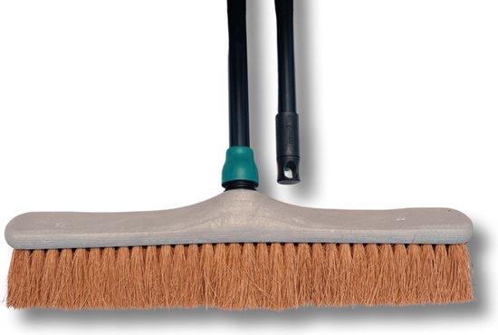 MAUS bezem binnen 50cm - zachte cocos zaalveger met steel 150cm - gerecycled - made in EU -zeer robuust van MAUS