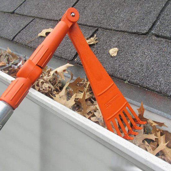 Mini rake head for removing leaves and dirt from roofs gutters and hard-to-reach areas – Fits standard Acme thread and recommended Pole (not included) van Merkloos	