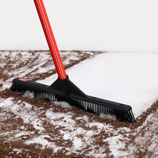 Multifunctionele rubberen bezem - wasbare vloerveger met schuine borstelharen - 140 cm handvat - binnen en buiten gebruik - haarverwijderaar voor huisdieren - tapijthark van Gul_M_op