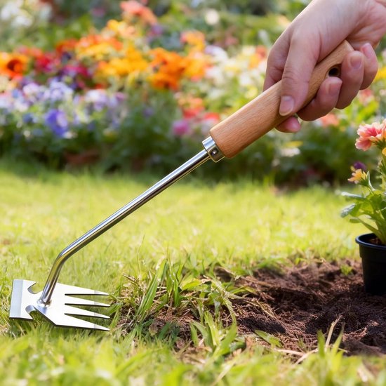 Onkruidtrekker, professioneel onkruidverwijderingsgereedschap met roestvrij staal en houten handvat voor tuinieren, gazon en het verwijderen van onkruid. Veelzijdig tuingereedschap voor tuinieren, losmaken en verplanten. van Merkloos	
