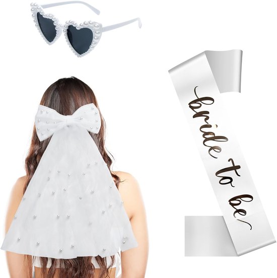 Set of 3 accessories for women, bridal veil with pearls, Bride to Be sash and heart sunglasses, perfect bachelor decoration for bridal shower, wedding photography and bridal party van Merkloos	