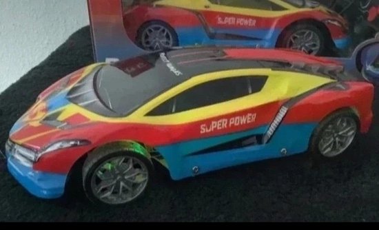 Superman lichtgevende auto met afstandsbediening van Dickie Toys