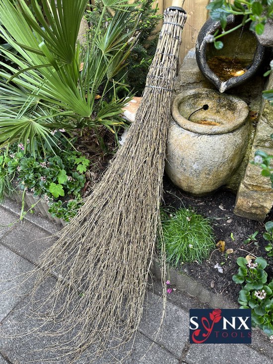 Synx Tools Heksenbezem- Bamboe takken - Rijsbezem - Takkenbezem - Stalbezem - bezems - Halloween versiering/decoratie - bodembewerkers - Inclusief steel 135cm van Synx Tools