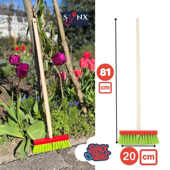 Synx Tools Kinderbezem Junior Rood Groen Bezem - Bezems  - Buitenspeelgoed / Speelgoed incl. Steel 80cm - tuinierspeelgoed - Schepjes - Kinderen - Inclusief Steel 80cm van Synx Tools
