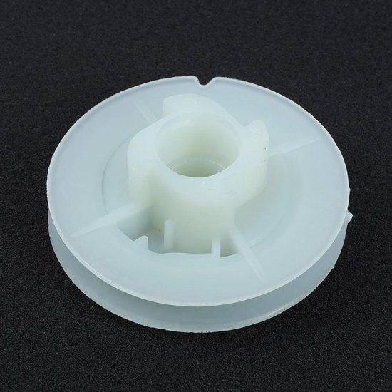 Terugslag Starter Katrol - Kettingzaag Onderdeel - Tuinonderhoud - Betrouwbare Vervanging - 63x17x12mm - Zwart
