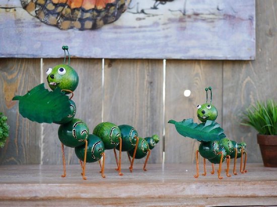 Tuinbeeld - Rups groot - 28 cm hoog Duizendpoot groen metaal van T