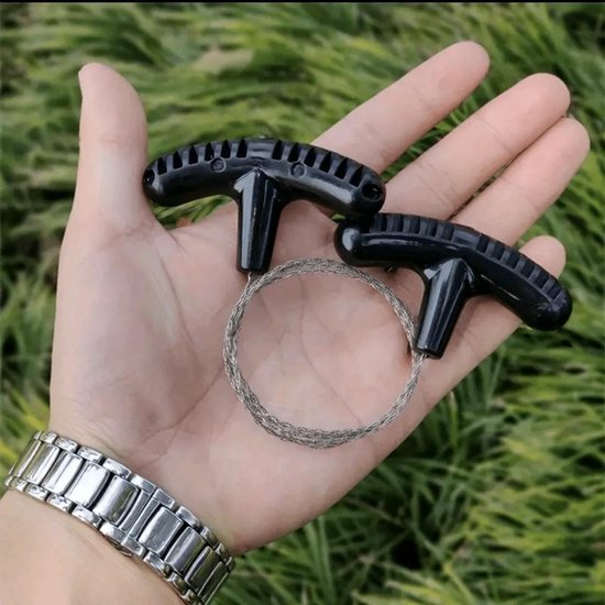 Ultralichte staaldraadzaag: multifunctionele hout - en takkenknipper voor kamperen, wandelen en noodgevallen van Merkloos	