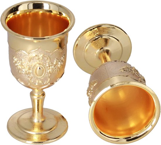 Vintage Goblet Gold Wine Glasses - 2Pcs Embossed Cup Retro Ornaments voor Home Bar - Party - Wedding 3.8x6.8cm van Merkloos	