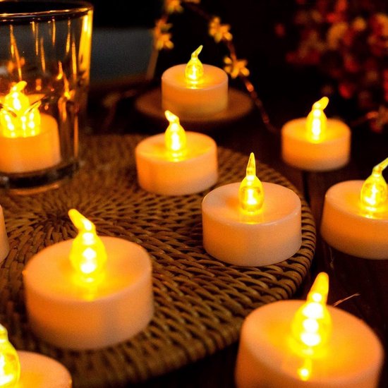Vlamloze LED Theelichtjes - Flikkerende Kaarsen zonder Vlam voor Decoratie - 24 Stuks van Merkloos	